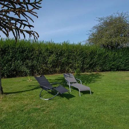 Holiday home Beautiful And Spacious With P Tanque Court And Countryside Views Somme-Leuze
