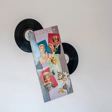 The Waltz Of The Chickadees In Leuze Casa vacanze